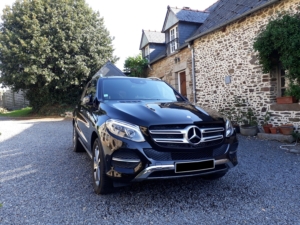 D Day Tour Mercedes SUV