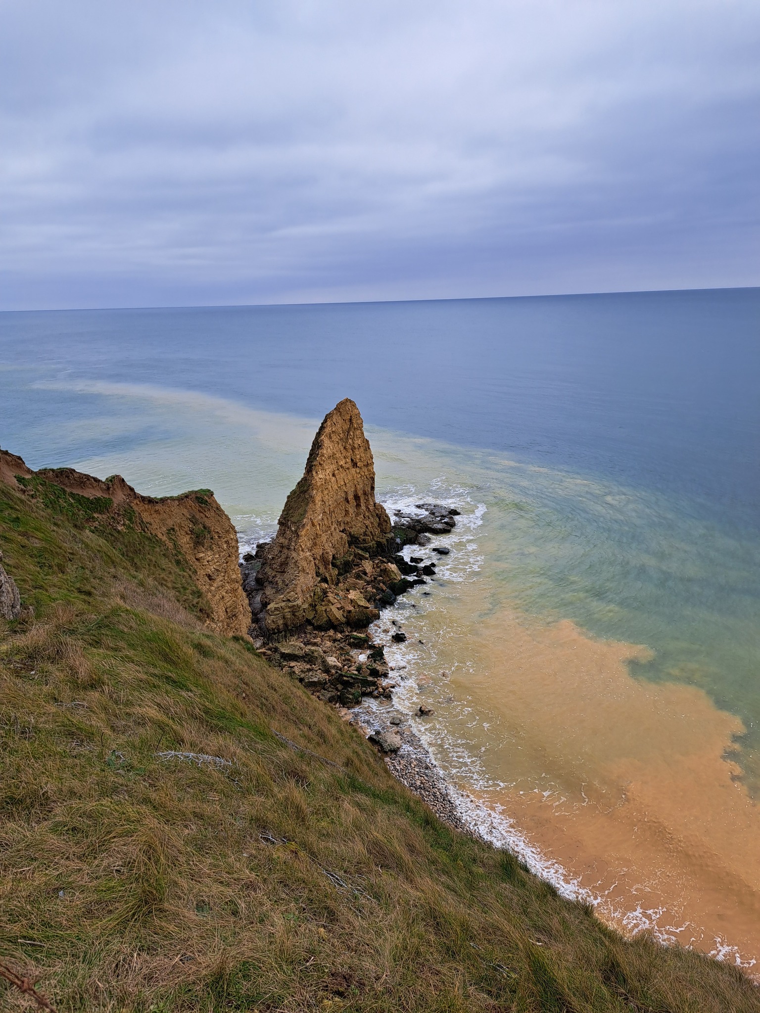 Pointe du Hoc: Collapsing cliffs